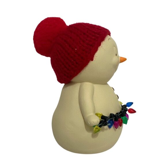 Dept. 56 Snowpinions "GET LIT" Snowman Holding Christmas Lights Red Hat Figurine - Picture 4 of 6